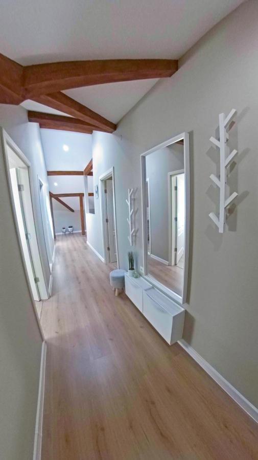 Mitra Luxury Apartments ชูเมน ภายนอก รูปภาพ