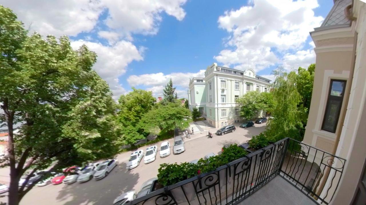 Mitra Luxury Apartments ชูเมน ภายนอก รูปภาพ